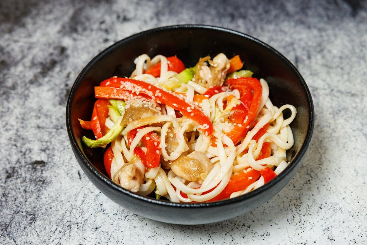 Лапша Вок с курицей и овощами 250 гр
