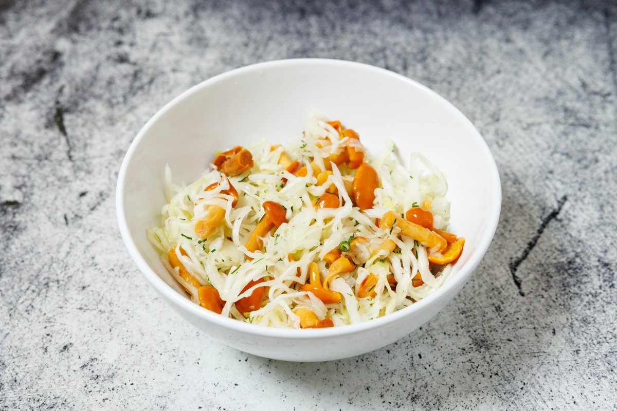 Салат Постный с маринованными опятами вес.