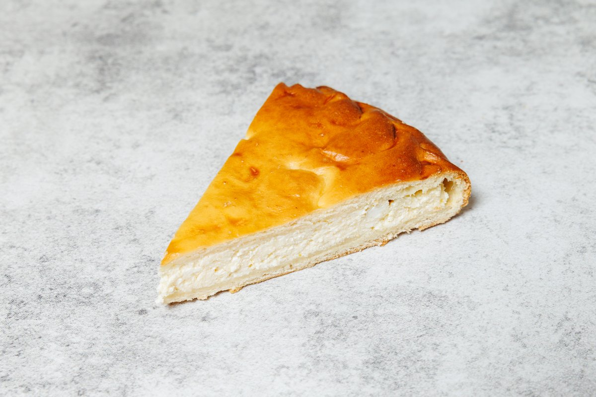 Пирог с творогом 180 гр.